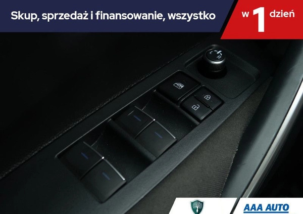 Toyota Corolla cena 94000 przebieg: 48226, rok produkcji 2022 z Legionowo małe 301